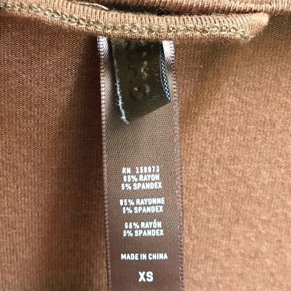 SKIMS Women's Robe in Rich Mustard - Picture 7 of 11